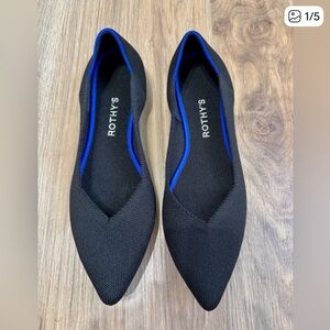 Rothy’s The Point Black Blue Trim Size 10 LNC